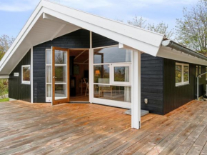 Holiday Home Ågot - 350m from the sea by Interhome in Svaneke